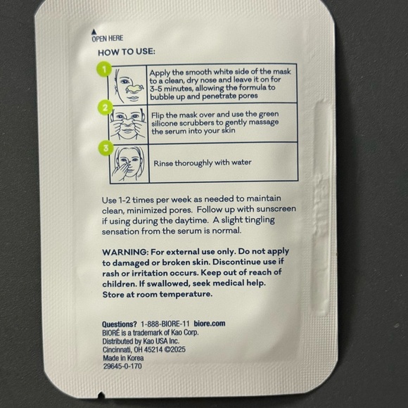 NEW Biore Pore Refining Bubbling Nose Mask - Picture 4 of 4